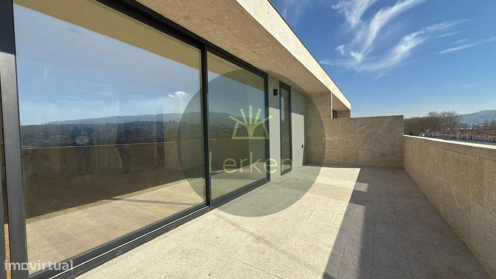 T2 Penthouse | Terraço Privativo | Centro Guimarães