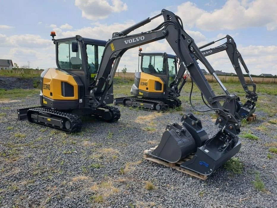 Volvo ECR40F KLIMATYZACJA NOWA DOSTĘPNA OD RĘKI, SZYBKOZŁĄCZE, DŁUGIE RAMIĘ, OBRÓT W OBRYSIE, ŁYŻKI: 300, 600, 1200MM SKARPOWA HYDRAULICZNA STEROWANA Z JOYSTICKA  NOWA, ECR35D, Komatsu PC35MR-5, PC45MR-5, Hitachi zx33-6, Kubota U36-4