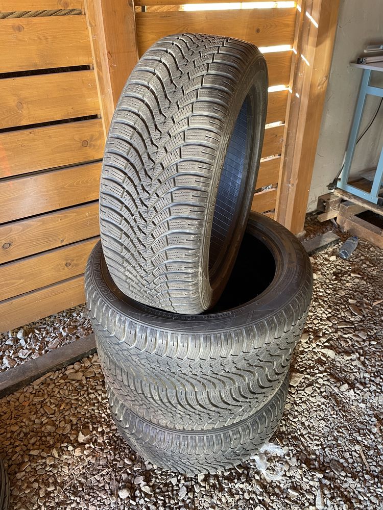 Opony zimowe Falken 215/50/R18