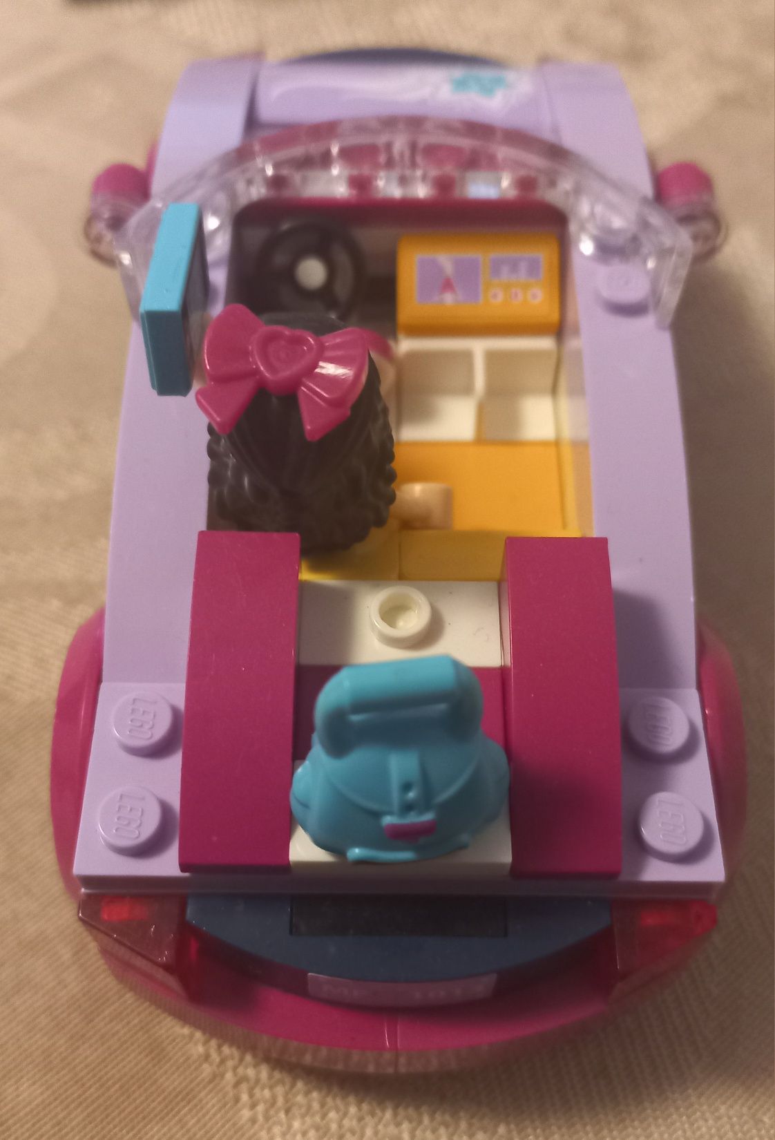 Lego Friends 41013 - sportowy samochód Emmy