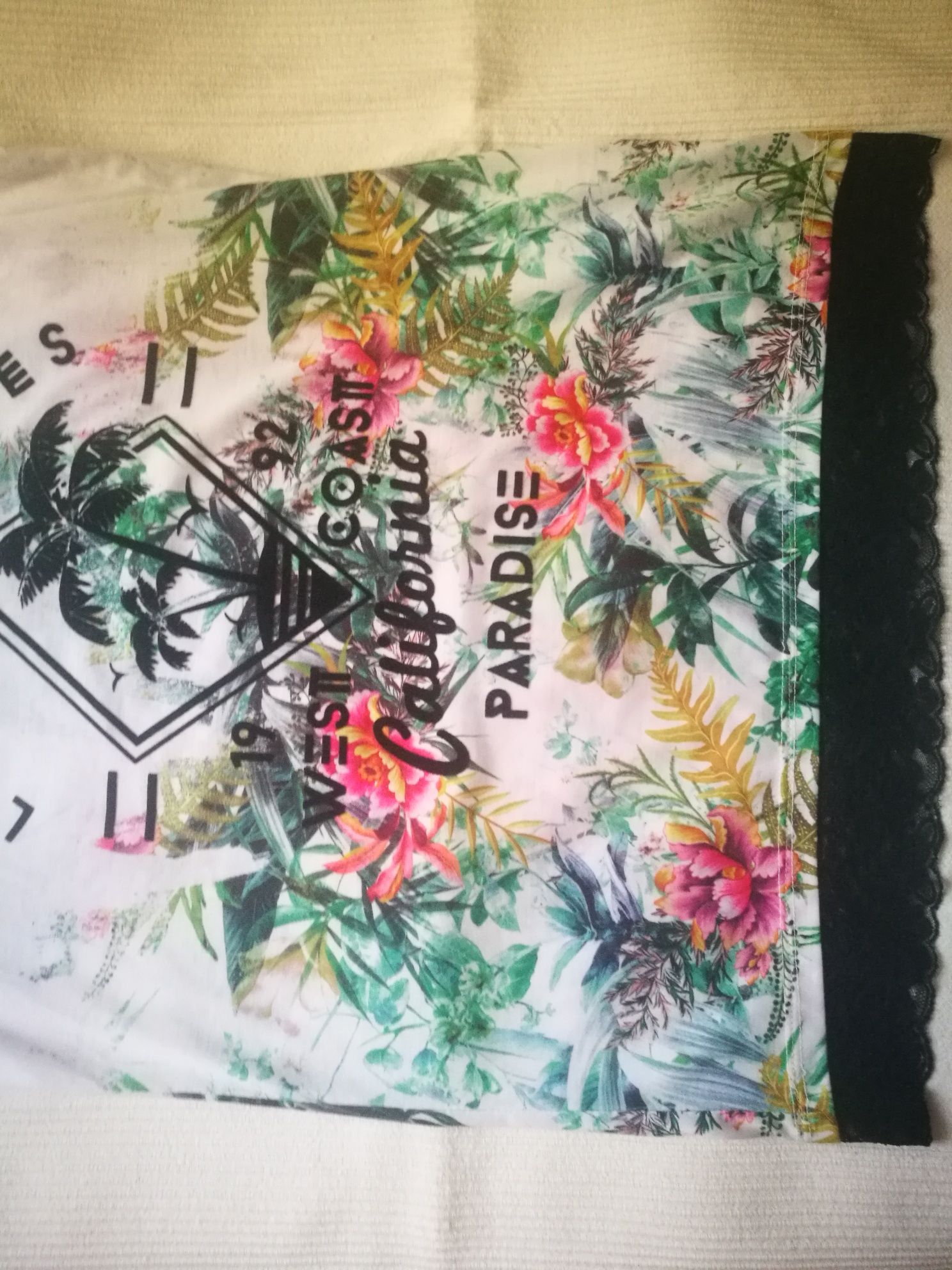 Tropikalna koszulka Primark