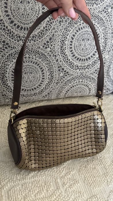 Złota torebka LV pochette