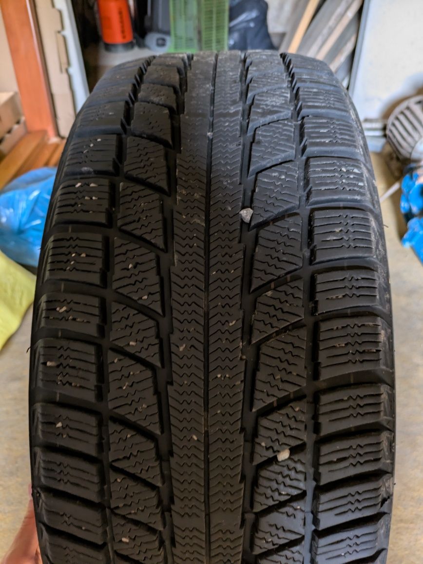 Sprzedam opony 235/55/r17 nowe!! 7,6mm