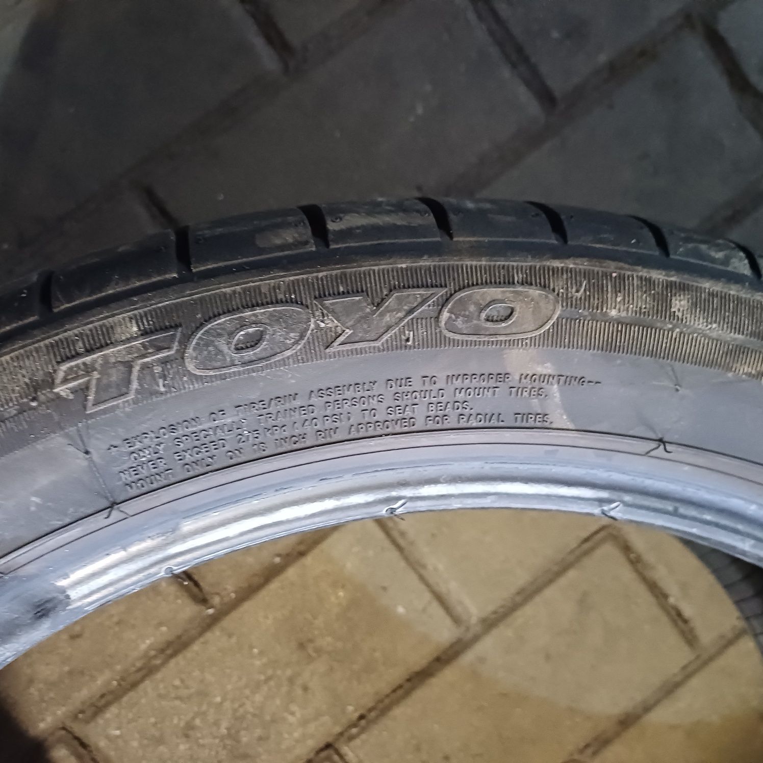 Резина Toyo 215/45 R18