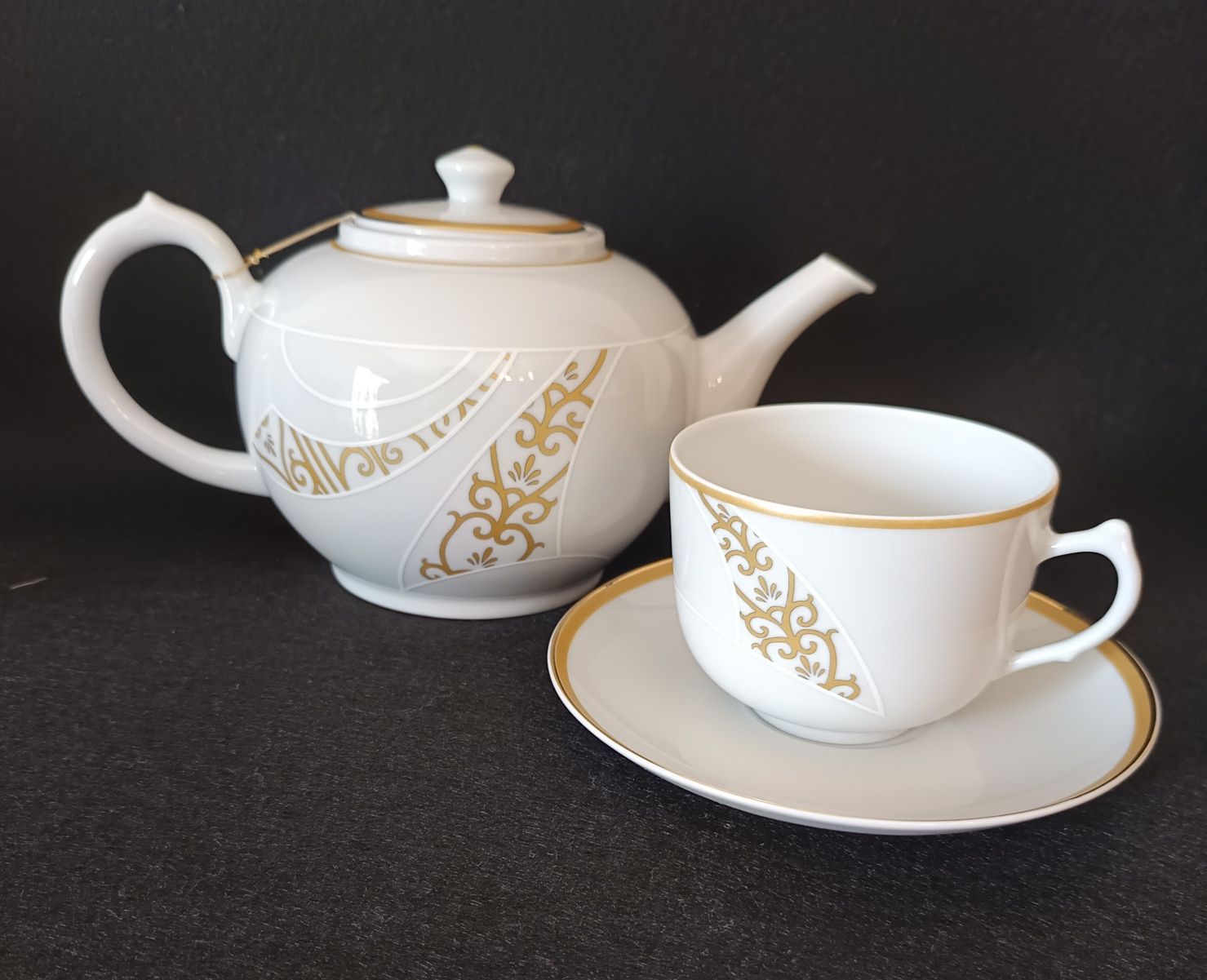 Serviço de chá em porcelana