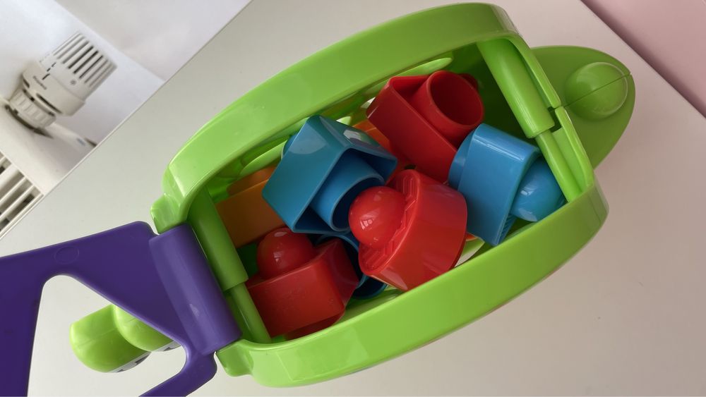 muzyczny ślimak Fisher Price sorter