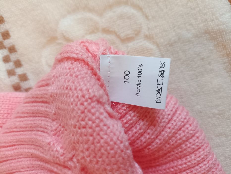 Світер на 3-4 роки теплий рожевий дитячий новий