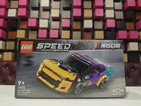 Конструктор LEGO Speed Champions 76935 NASCAR Chevrolet Camaro ZL1