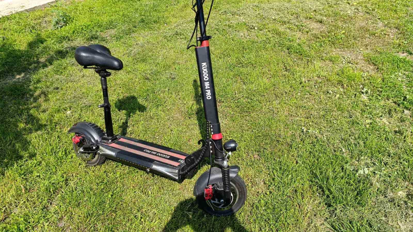 Продам электросамокат KUGOO M4 PRO