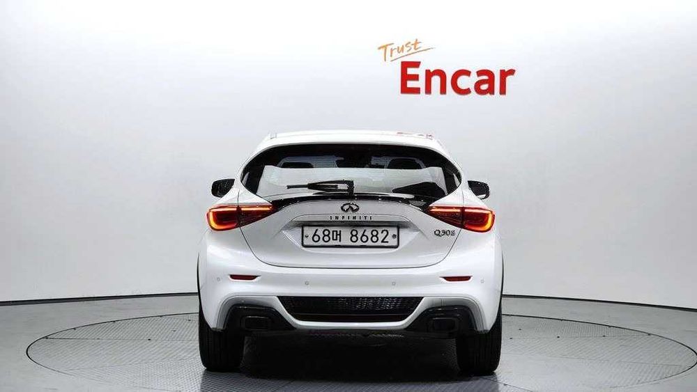 Infiniti Q30 2.0 Premium Sport