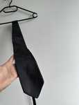 Czarny klasyczny krawat Hugo Boss 100% jedwab