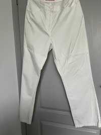 białe letnie spodnie