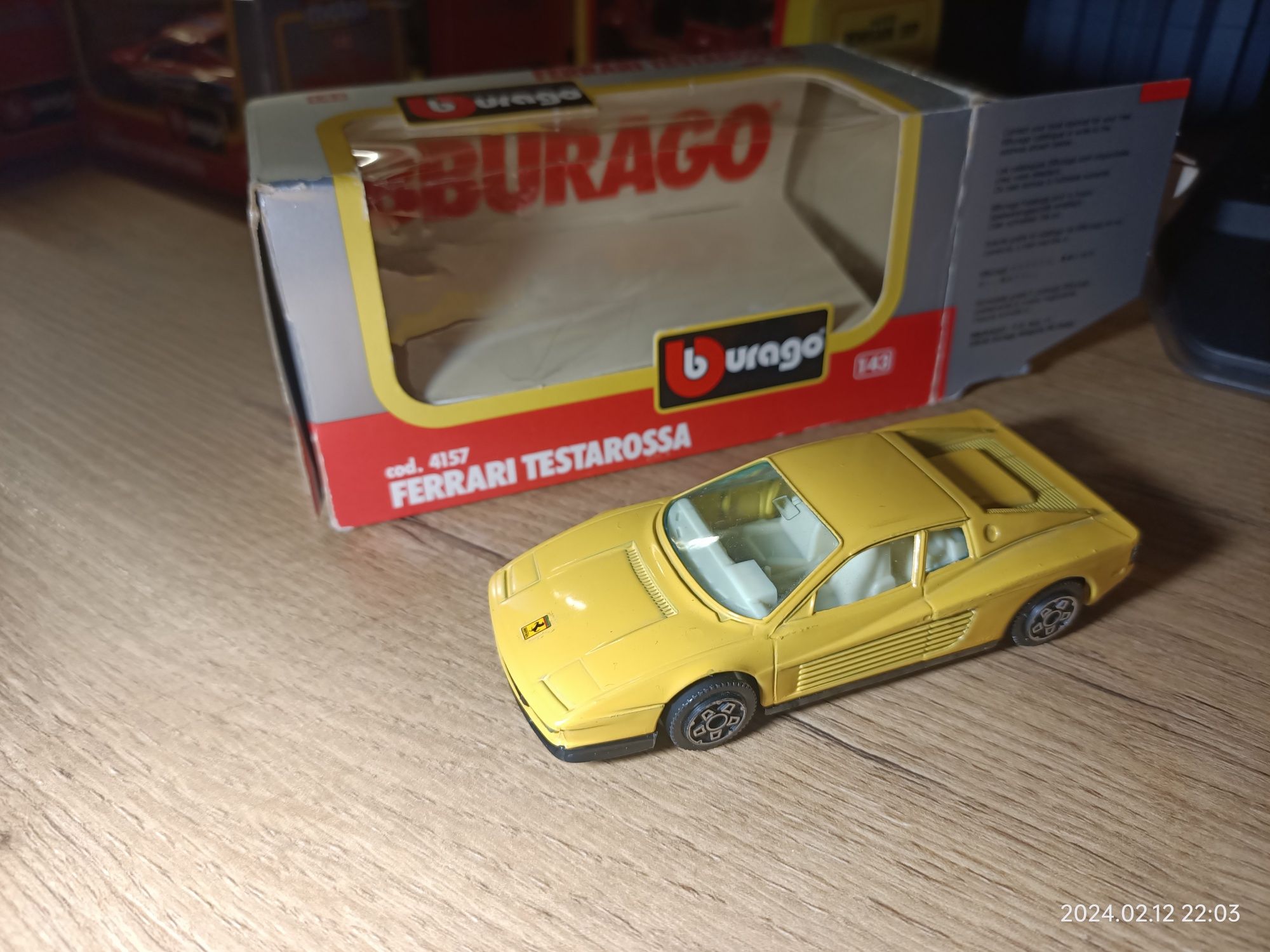 Ferrari Testarossa Bburago 1/43 żółty