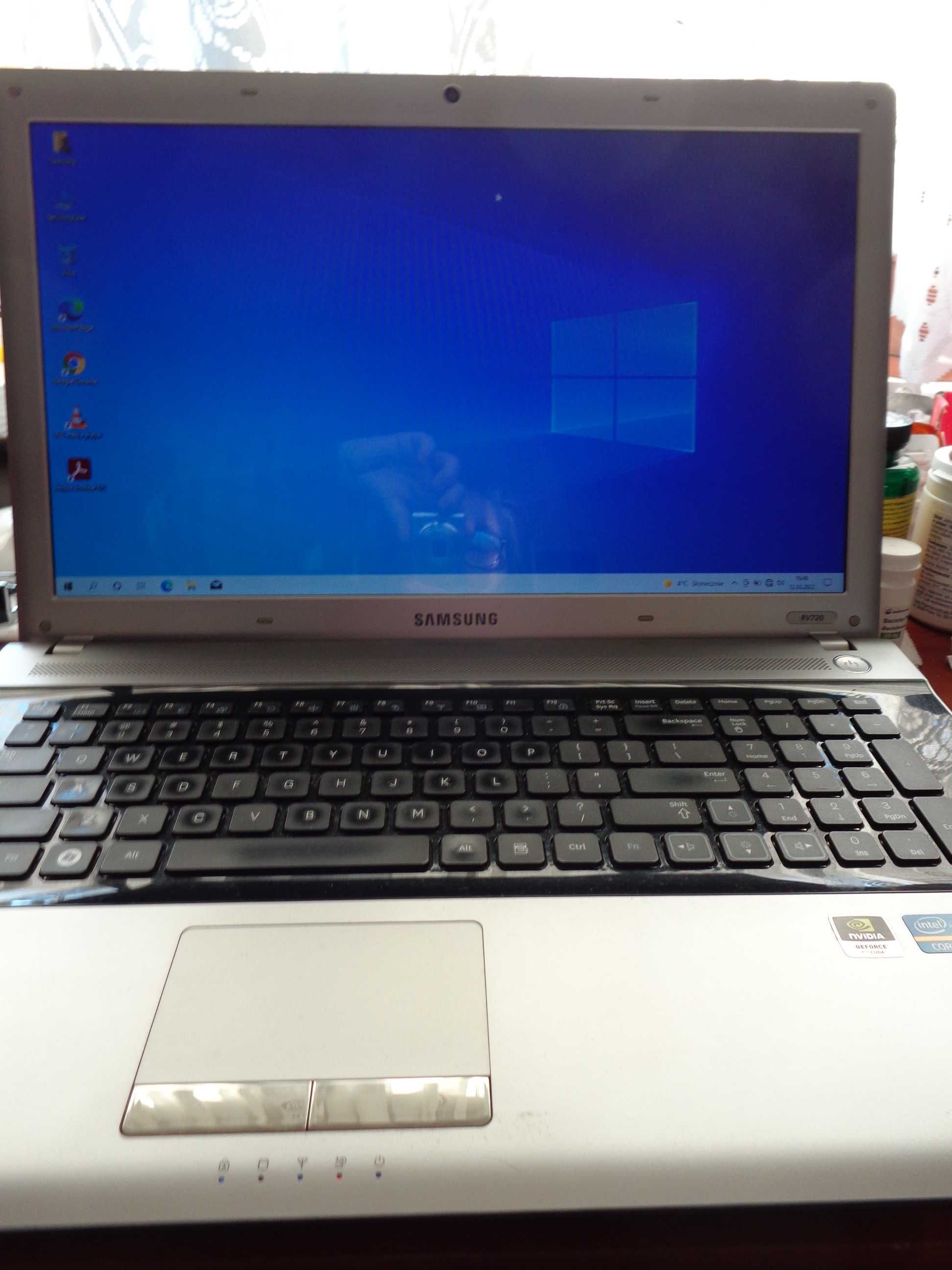 Laptop Samsung 17,