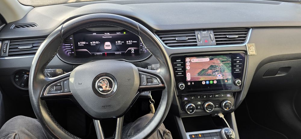 Skoda Octavia TDI Virtual Vrs pakiet android auto LED zamiana na SUV