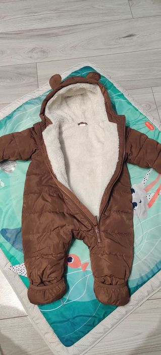 Cieplutki kombinezon na misiu wodoodporny z zewnątrz