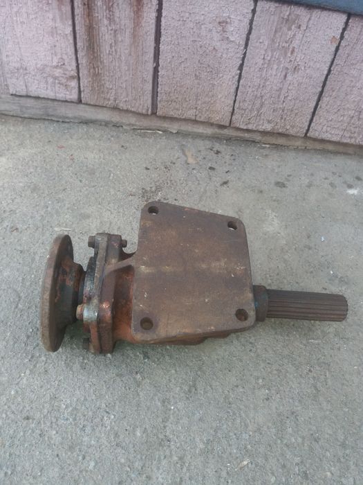 Опора Т150 проміжна ВОМ (вал у корпусі)