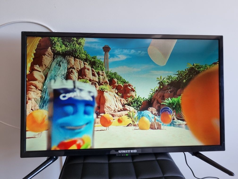Telewizor United 32" z wbudowanym DVBT2