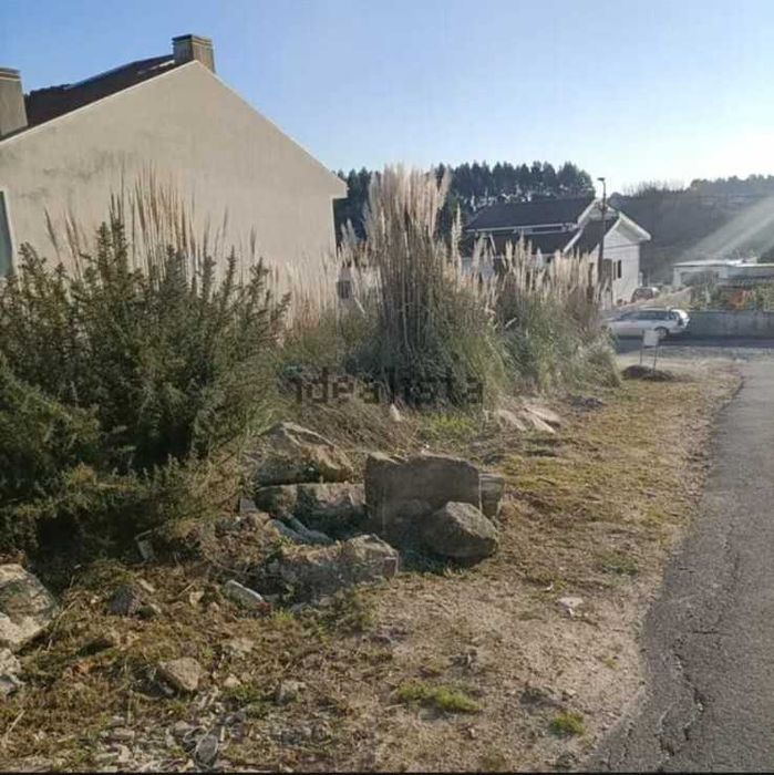 Terreno 3 Frentes,junto ao campo do Gulpilhares,Optima exposição Solar