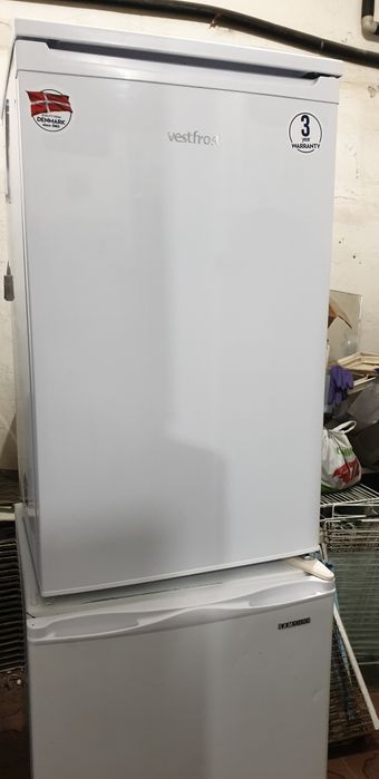 Морозильна камера Vestfrost CMF085W