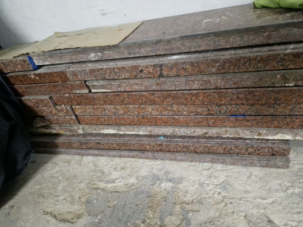 Parapety granitowe Vanga