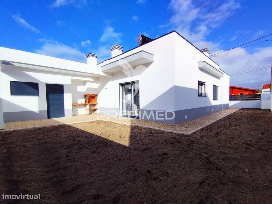 Suíte C/Closet, Garagem: 32,96m2, Espaço para Piscina