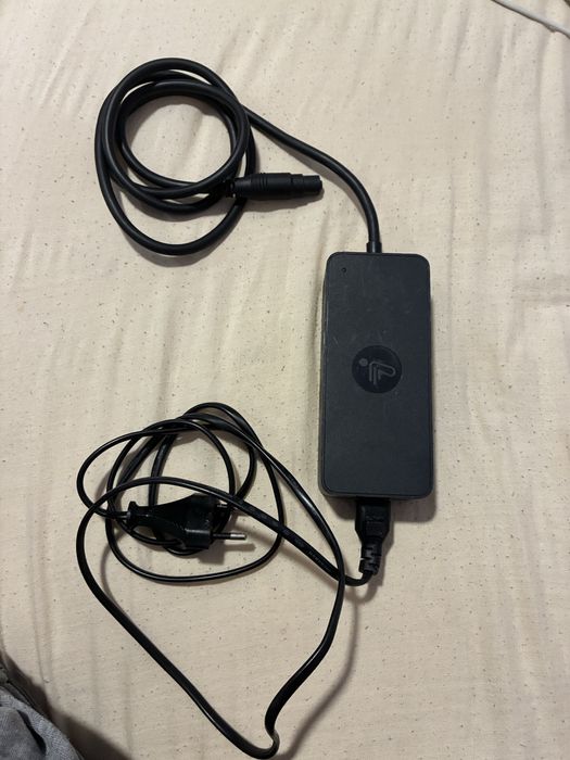 Carregador segway ninebot para trotinete ZT3 Pro