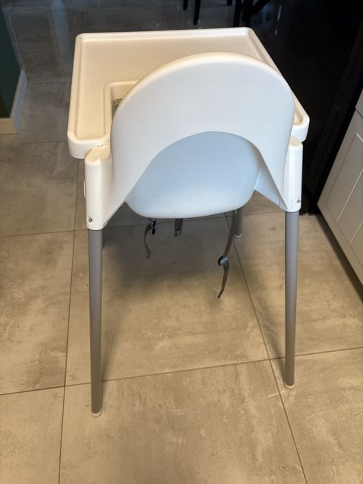 Krzesełko do karmienia ikea Antilop z podnóżkiem