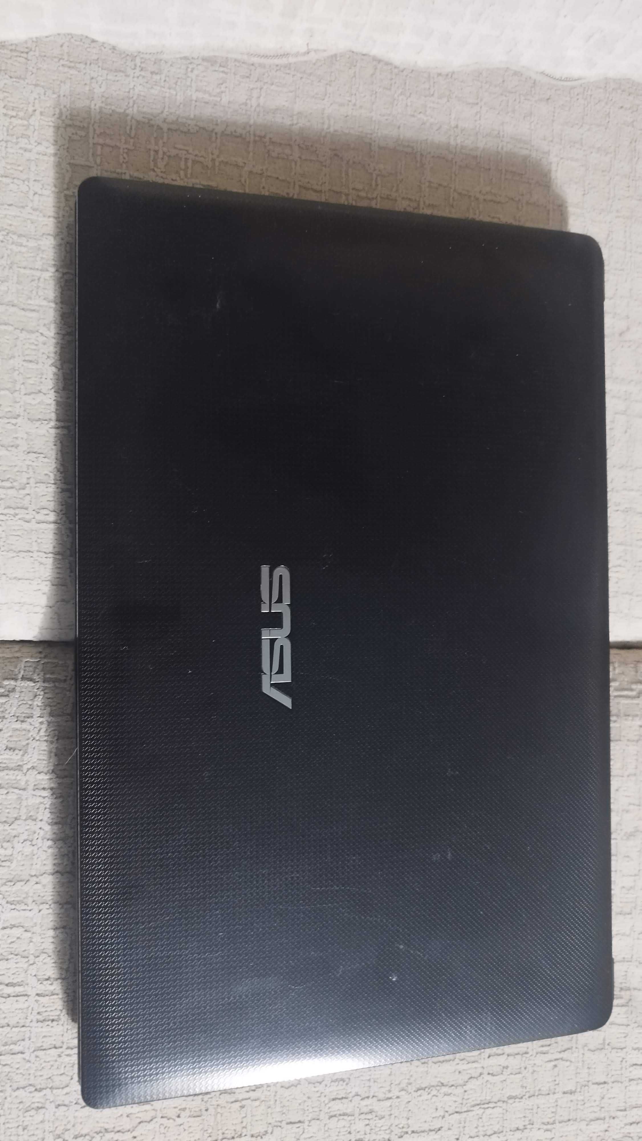 Portátil Asus x54L