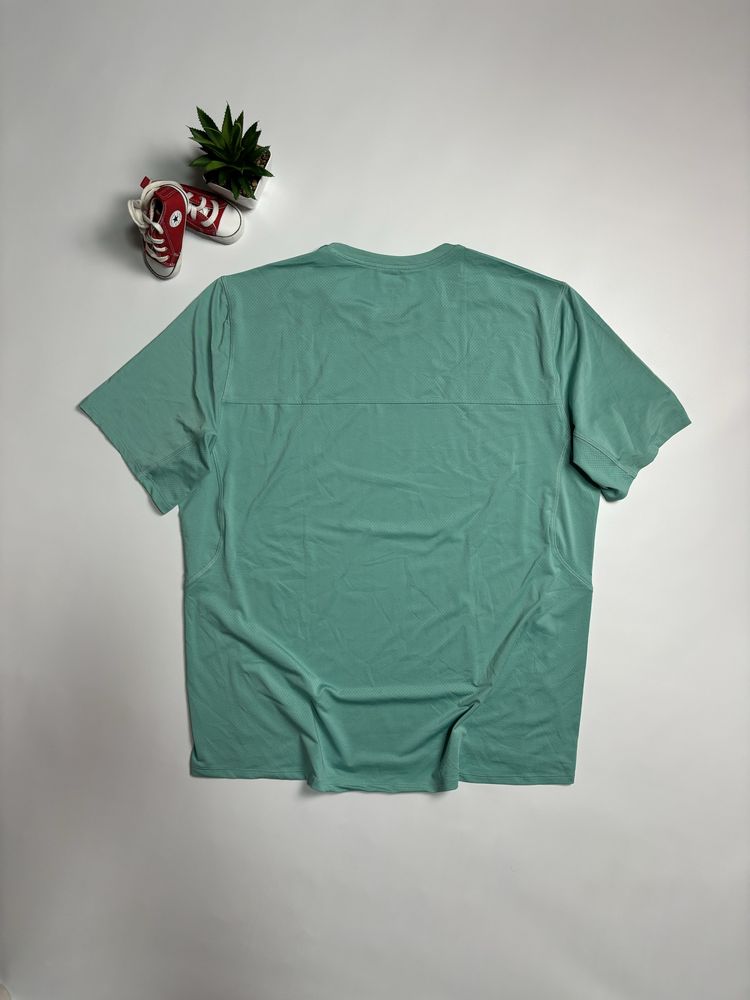 Футболка тренировочная Reebok Activchill originals оригинал size M, XL