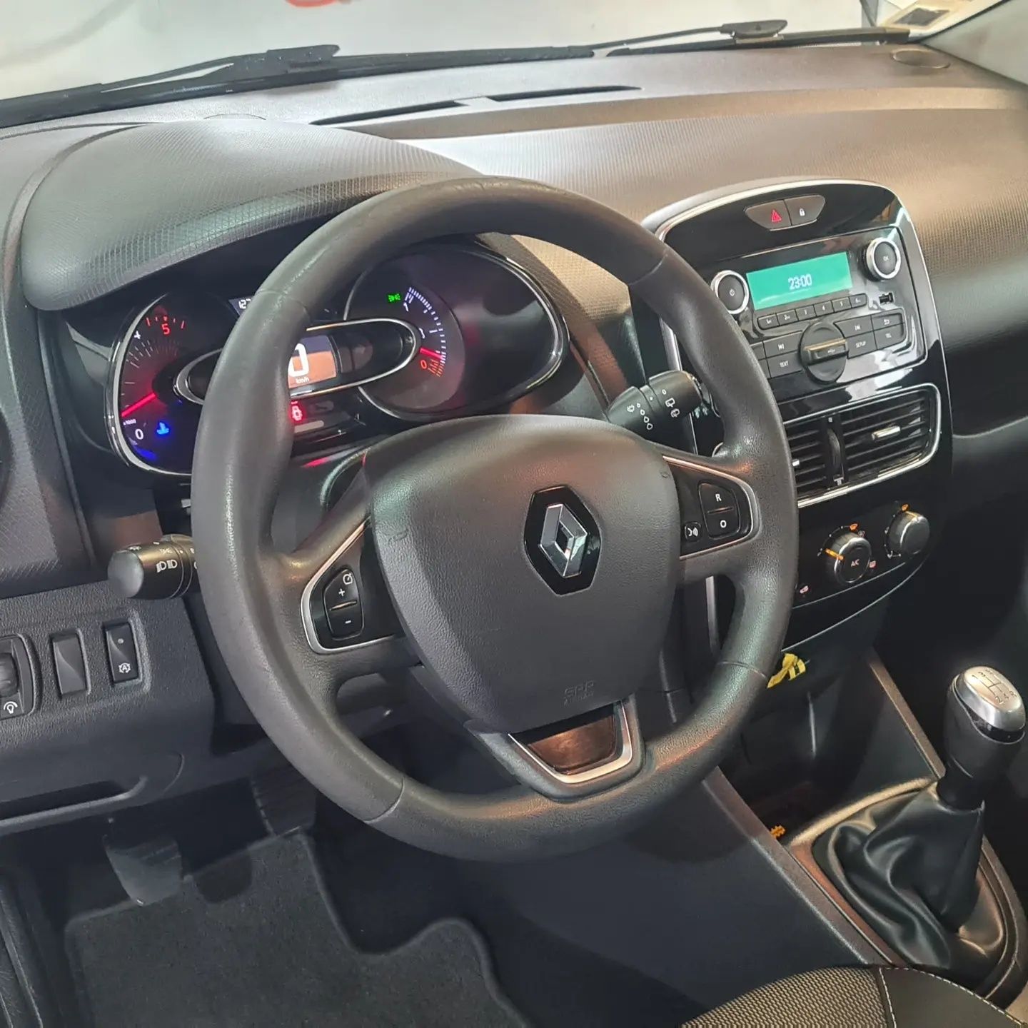 Renault clio iv 1.5 dci van iva dedutível