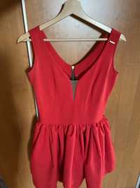 Czerwona rozkloszowona sukienka r. XS