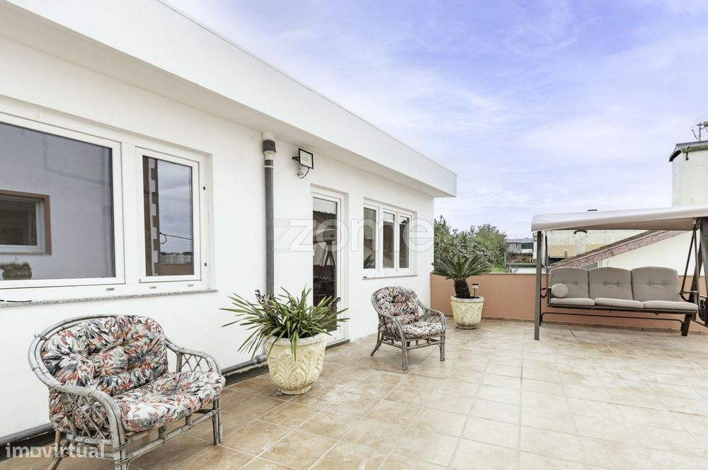 Moradia T4 com piscina em Rio Tinto, Porto
