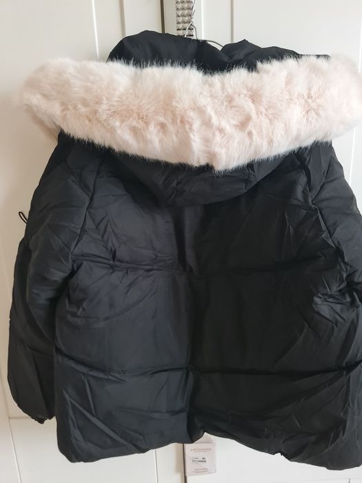 Продам новую куртку- пуховик  зима