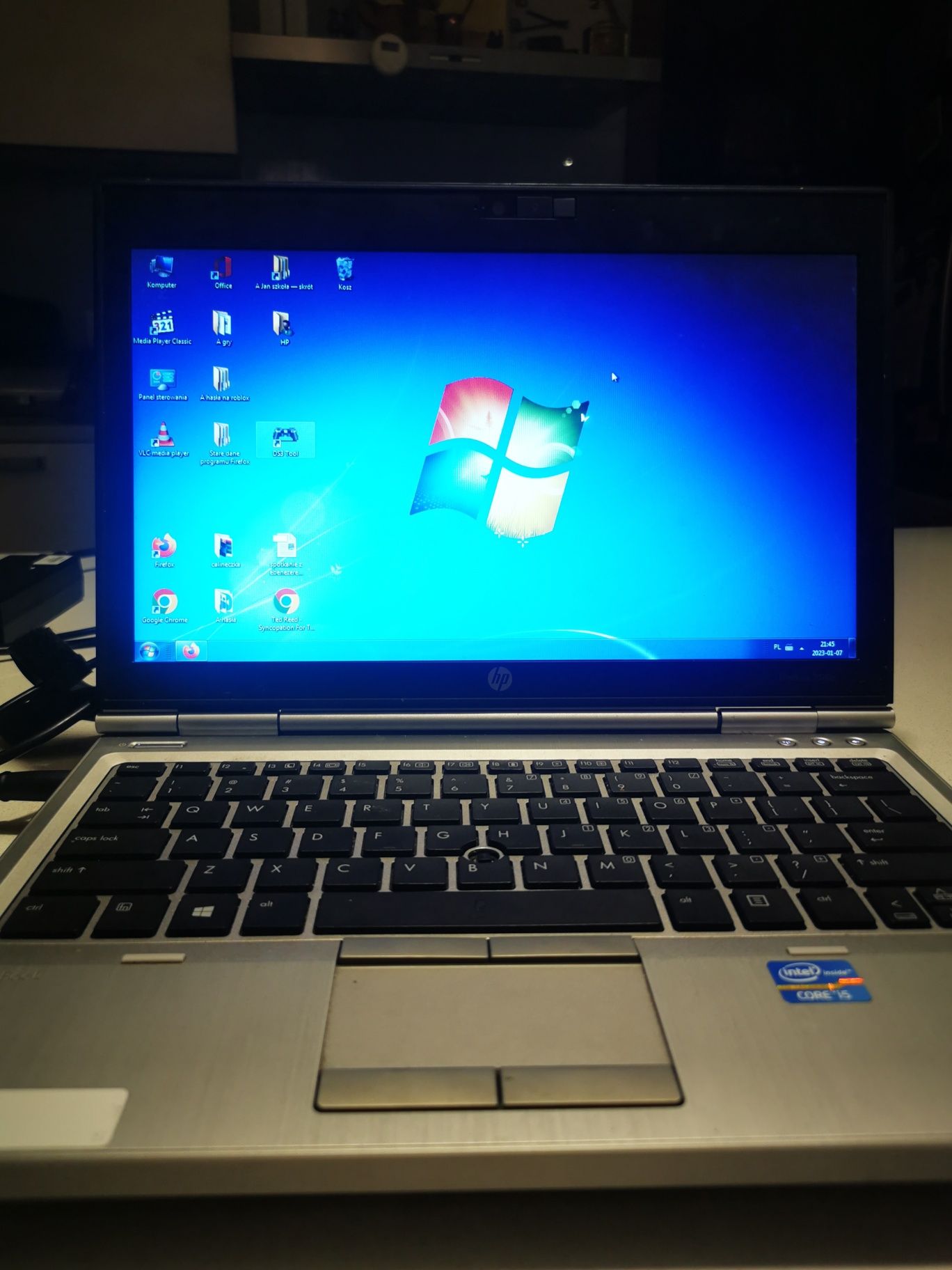 Laptop hp elitebook r 2016