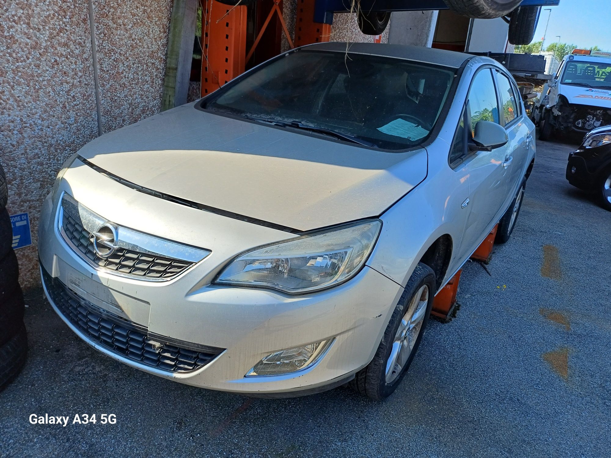 Drzwi opel astra J astra lV