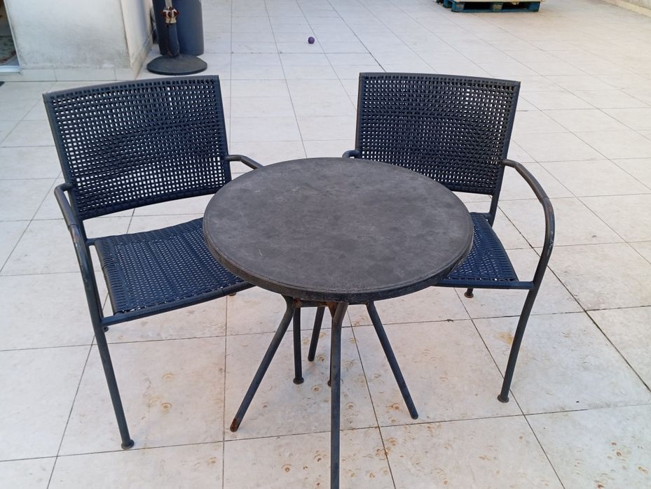 Conjunto mesa cadeiras exterior