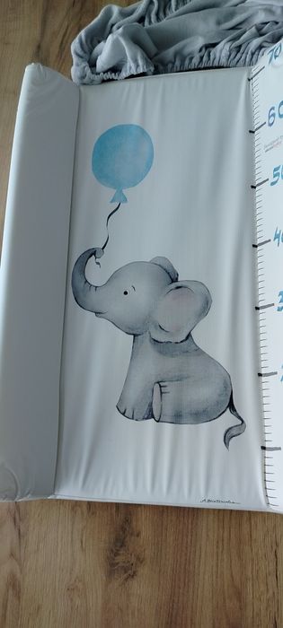 Przewijak na komodę łóżko stół