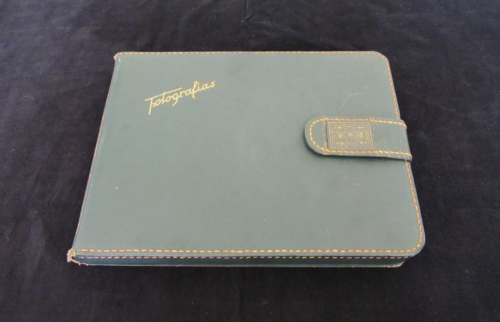 Álbum Fotográfico Antigo (Ref. 3)