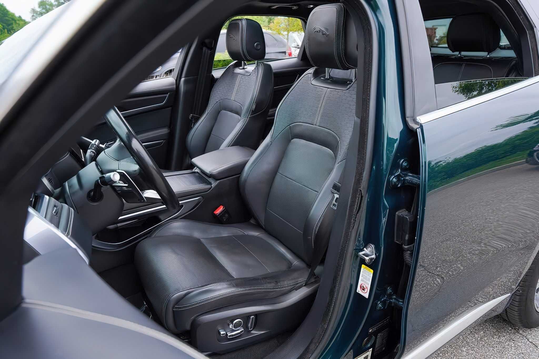 2021 Jaguar F-PACE P400 R-Dynamic S