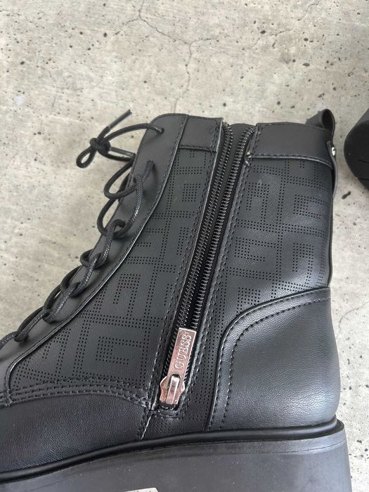 Botas estilo militar  guess novas pretas tamanho 38