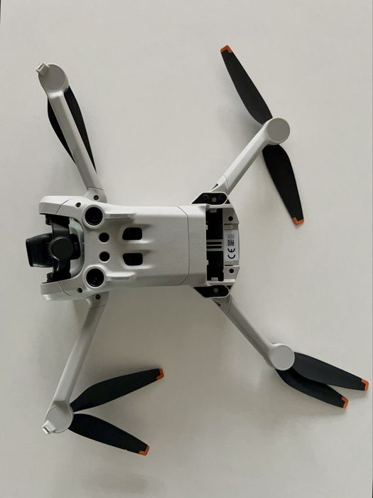 Dron DJI Mini 3 PRO Fly More Combo