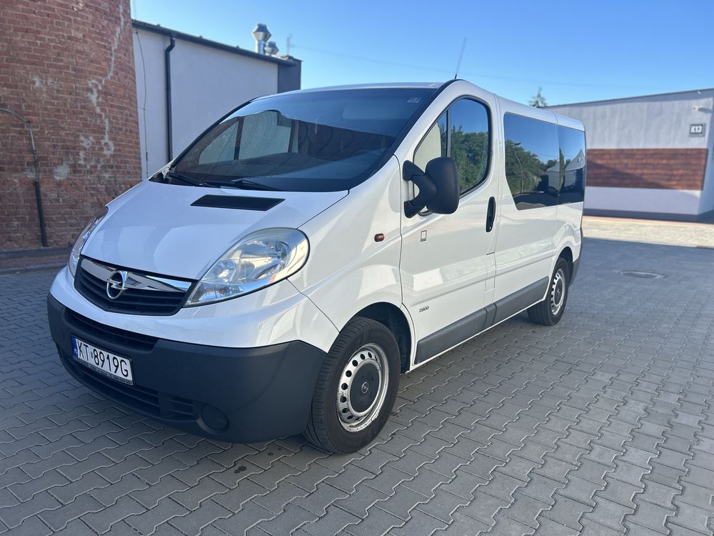 Opel Vivaro 9 osobowy