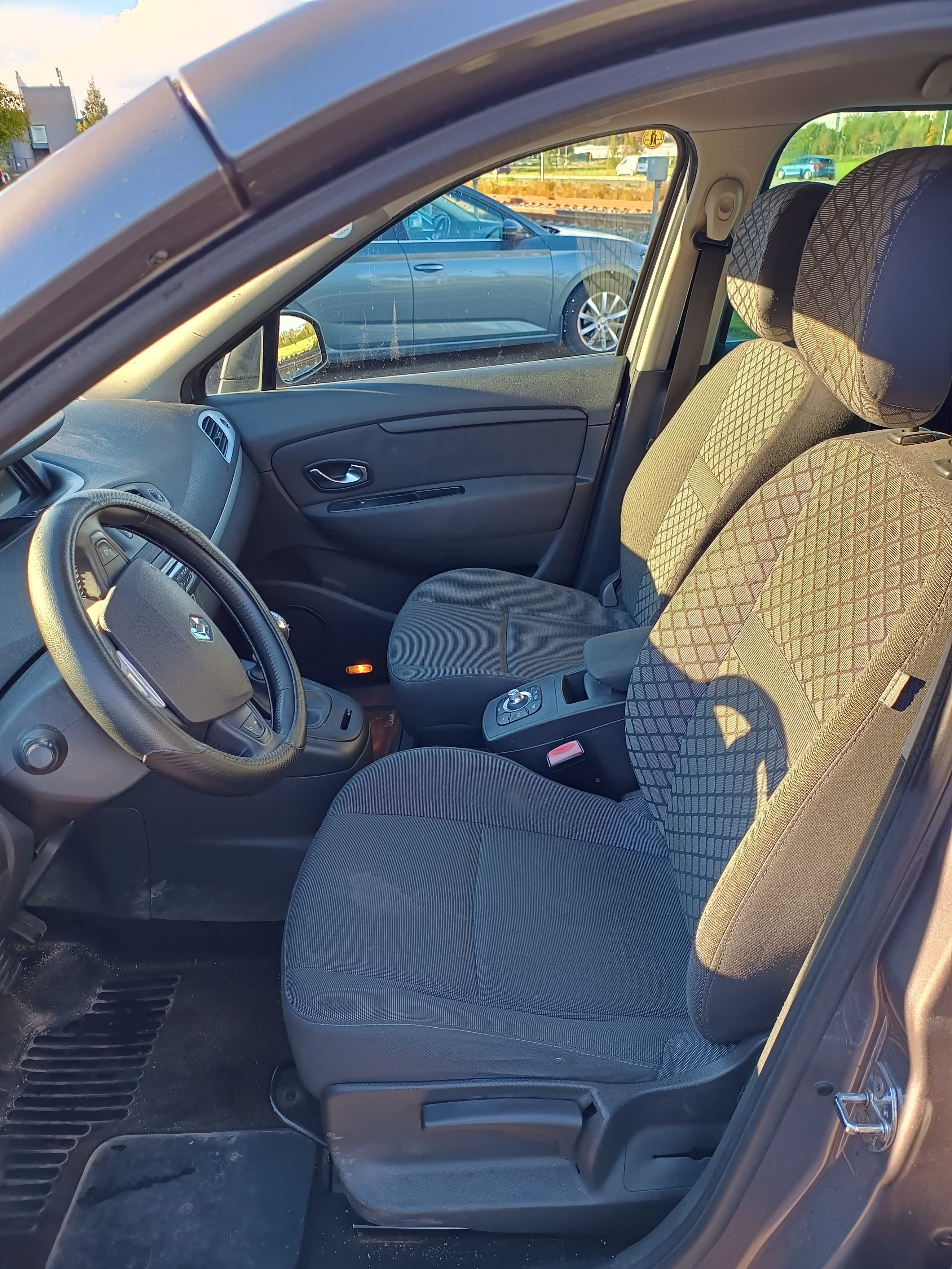 Renault Scenic III 1.5 dCi 105 KM
