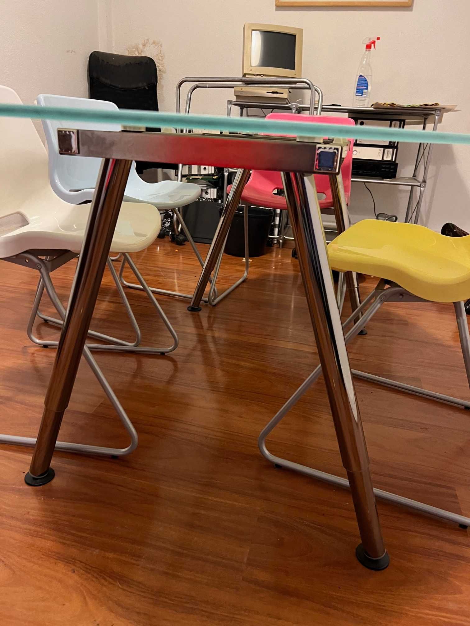 Mesa de vidro Ikea