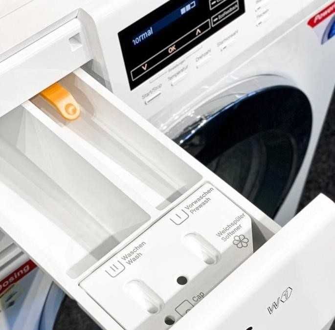 Пральна машина Miele / Миле WKH 130 / TwinDos, 8 кг, біла