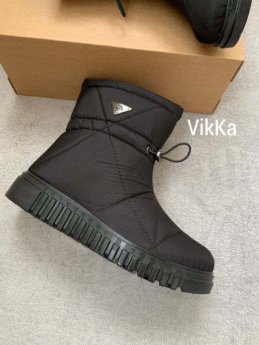 Теплі чорні термочеревики