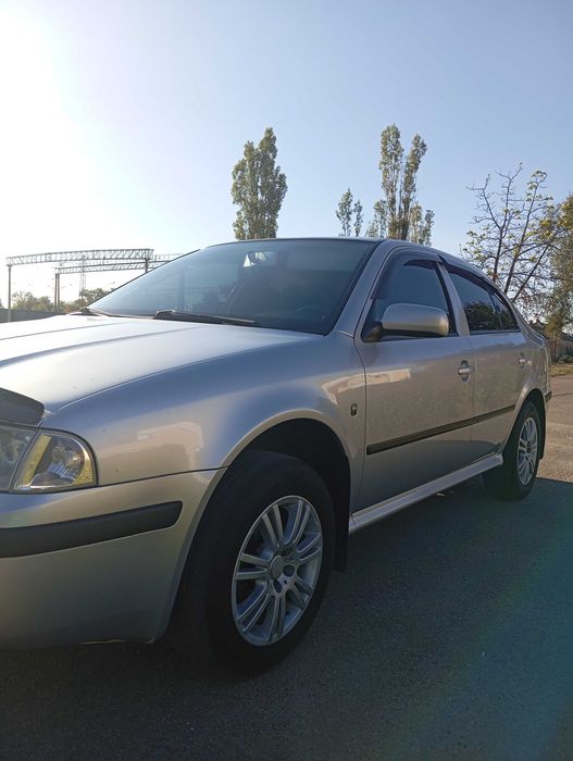 Продам шкода тур 2008 1.6