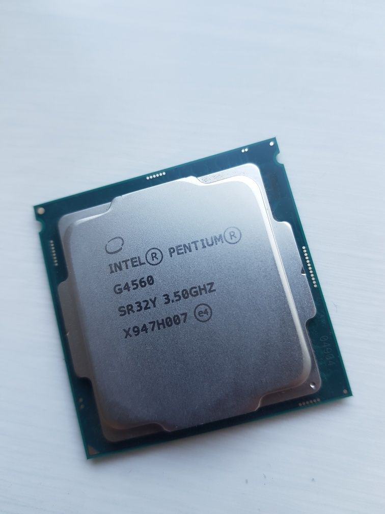 Процесор  LGA1151 Intel Pentium G4560 box