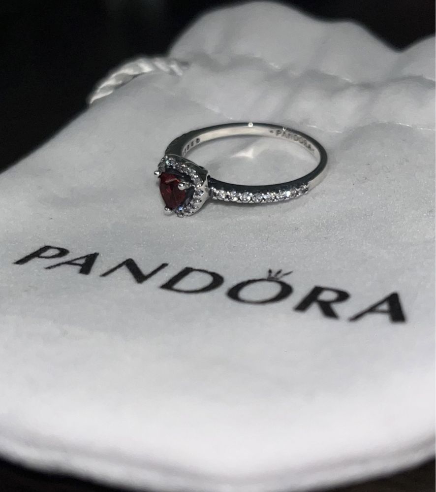 Anel Coração Vermelho Pandora